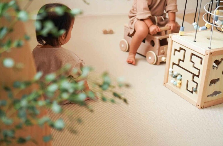 フローリングのキズやヘコミ対策におすすめのカーペット