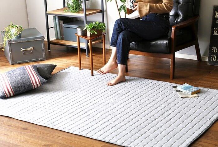 キルトラグ・カーペット「CROCHET/クロシェット」はベーシックなカラーをデニム風にアレンジ