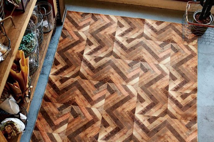 受注生産ラグ・カーペット「WOODY/ウッディー」は木のイメージがほしい部屋にマッチするウッドデザイン